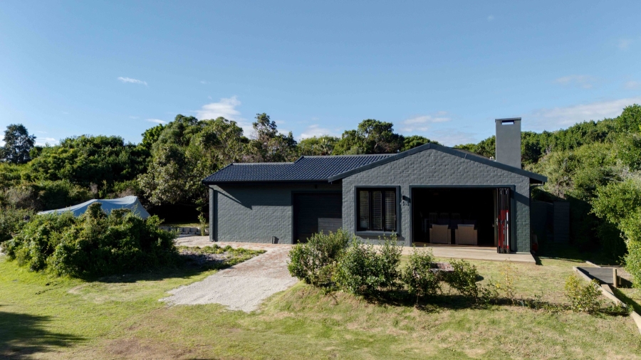 3 Bedroom Property for Sale in Keurboomstrand Western Cape